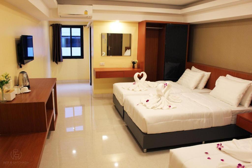 Rest@Ratchada Hotel กรุงเทพมหานคร ภายนอก รูปภาพ