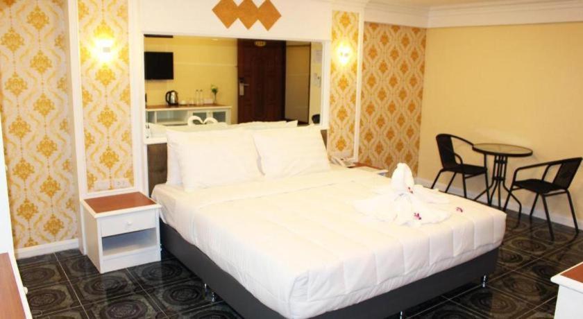 Rest@Ratchada Hotel กรุงเทพมหานคร ภายนอก รูปภาพ